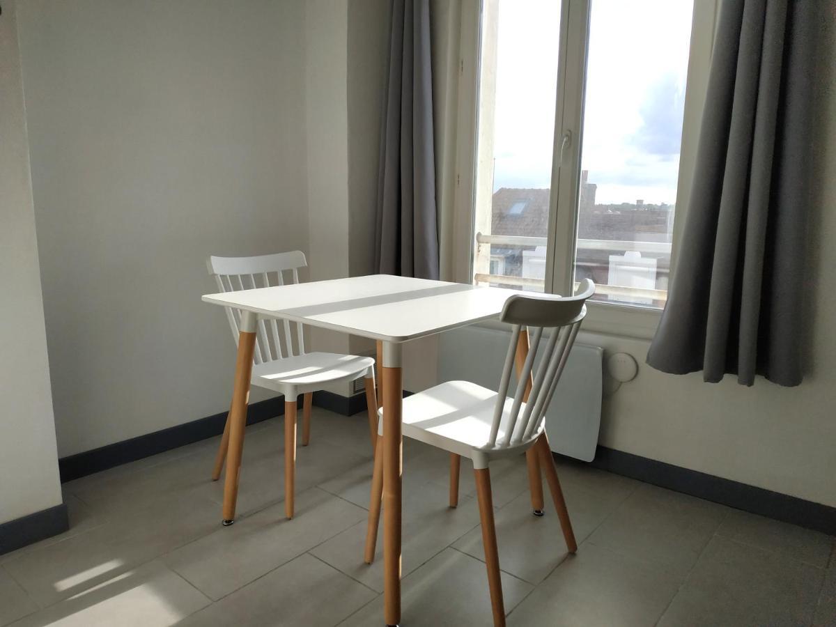 Sea View & Beach Studio Apartment - Blue Horizon Дюнкерк Экстерьер фото